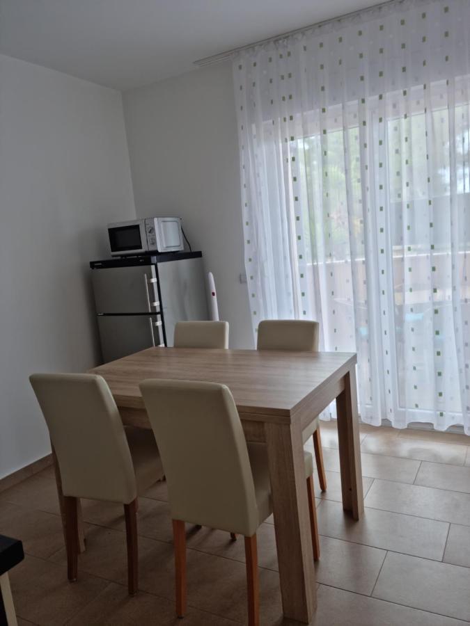 Appartments D&D ペロイ エクステリア 写真