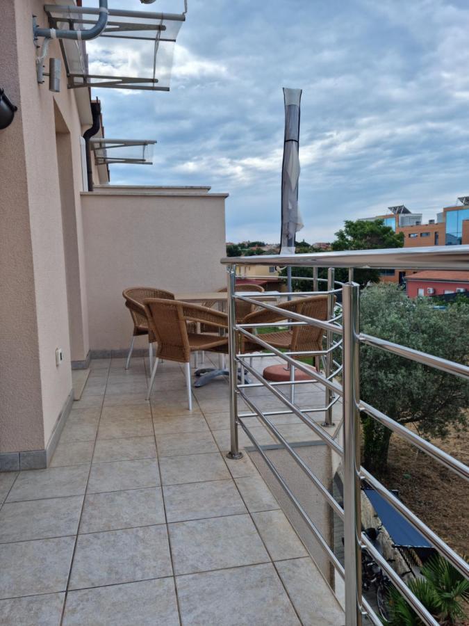 Appartments D&D ペロイ エクステリア 写真